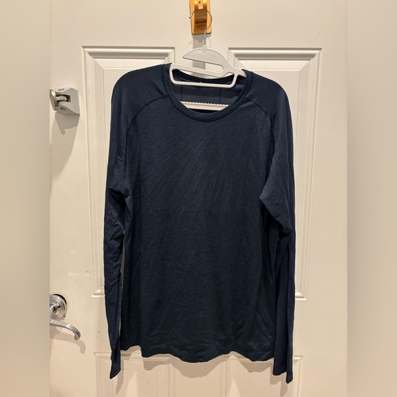 Lululemon Metal Vent Tech Long-Sleeve Shirt Navy Blue Size Large - Picture 2 of 5
